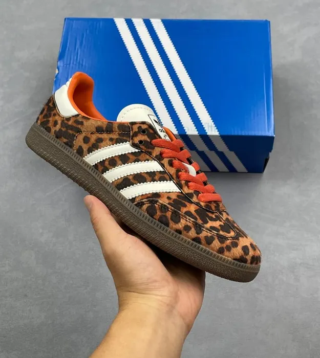 Леопардовый