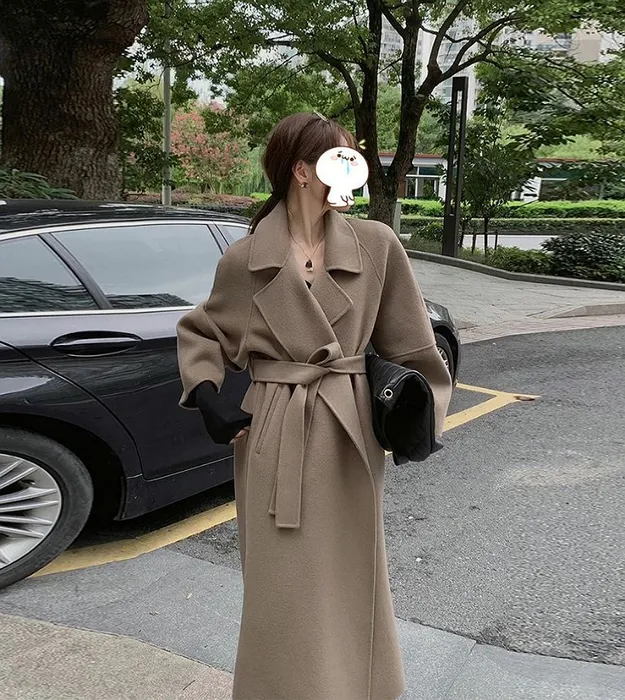 Светло-коричневый