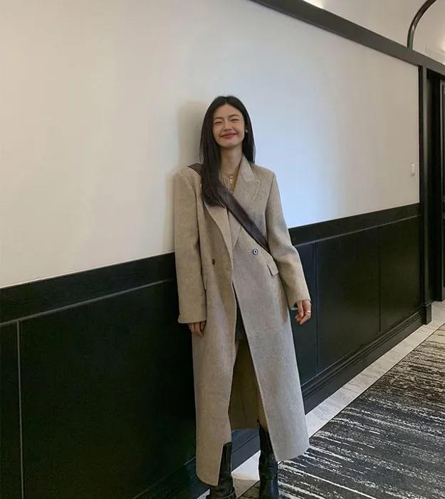 Светло-серый