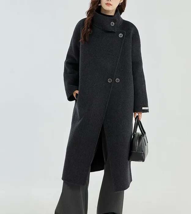 Женское пальто  средней длины с воротником