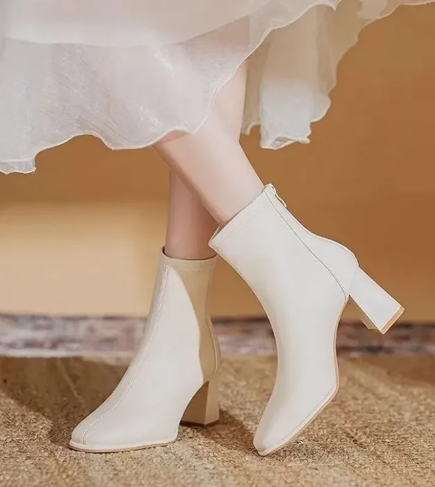 Мягкие кожаные ботинки