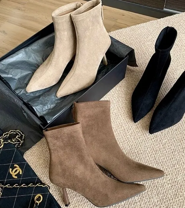 Утепленные сапожки на шпильке