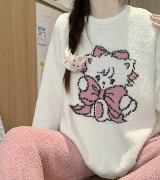 Бело-розовый