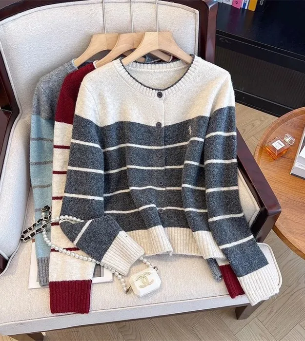 Свободный свитер