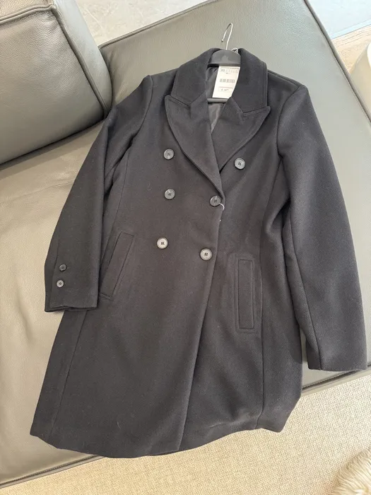Шерстяное двубортное пальто