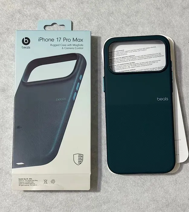 Защитный чехол Beats Rugged Case для iPhone 17 Pro Max с MagSafe
