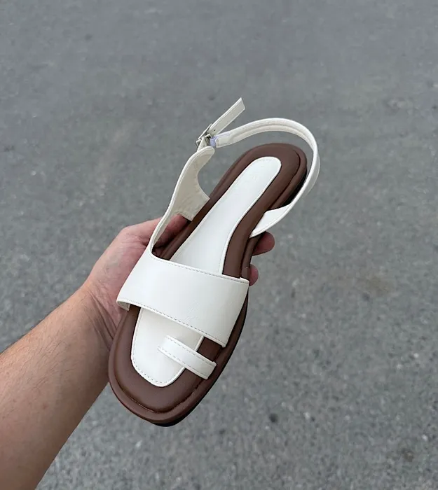 Белый